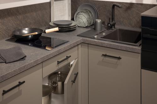 Cuisiniste, conception et rénovation de cuisines et salles de bains, menuisier, agencencements intérieurs, le Comptoir des Artisans est spécialisé dans les travaux de cuisines, salles de bains... en Charente maritime 